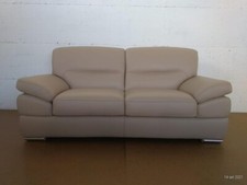 DIVANO  TRE POSTI IN PELLE